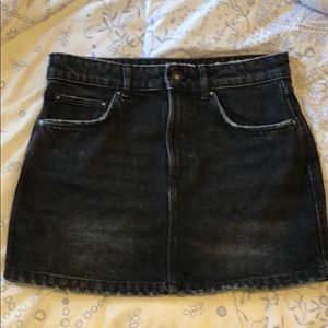 Zara black denim jean skirt